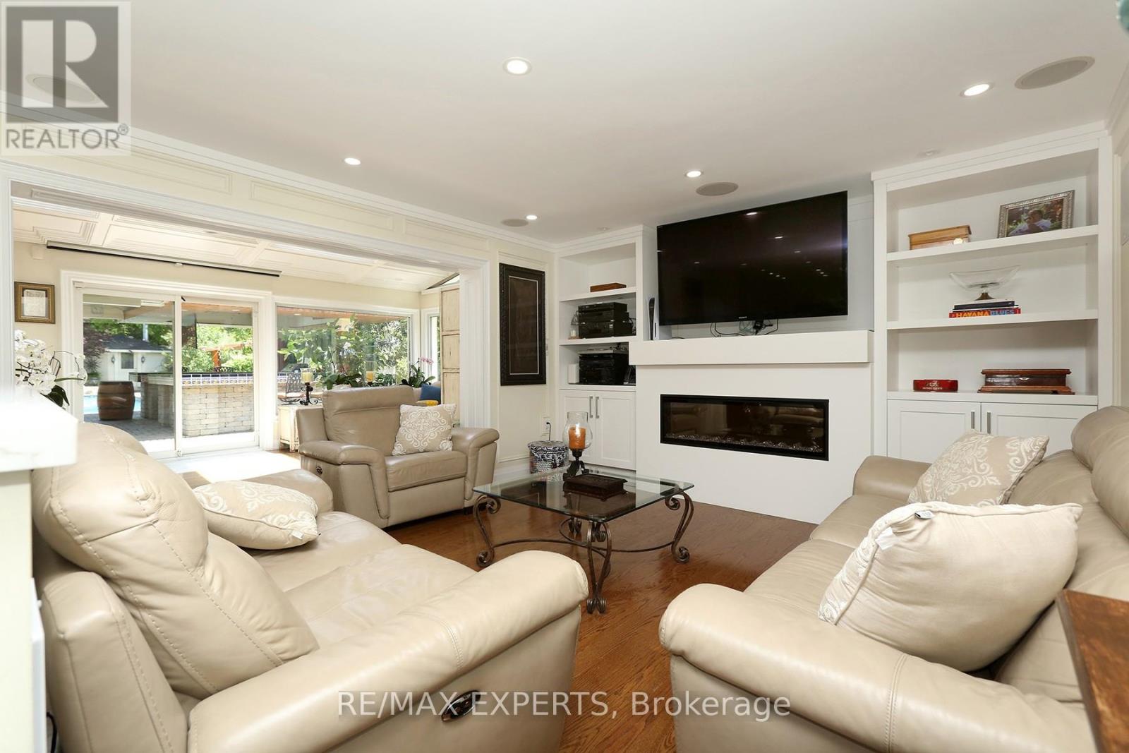 57 Francis Street, Vaughan, Ontario  L4L 1P7 - Photo 5 - N13526550