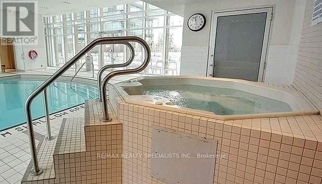 2401 - 3939 Duke Of York Boulevard W, Mississauga, Ontario  L5B 4N2 - Photo 28 - W13526558