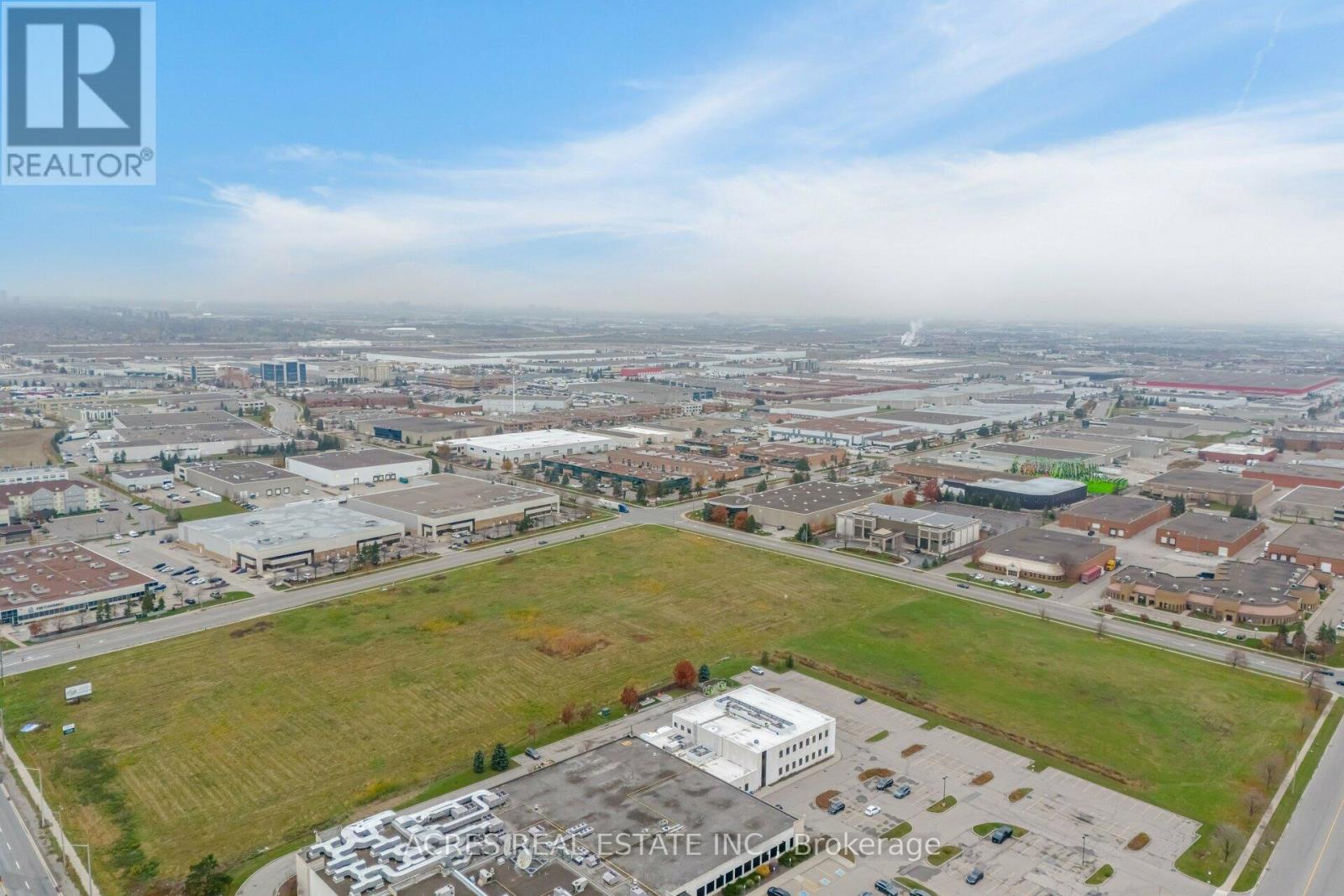 70 Superior Boulevard, Mississauga, Ontario L5T 2X9 - Photo 12 - W13526568