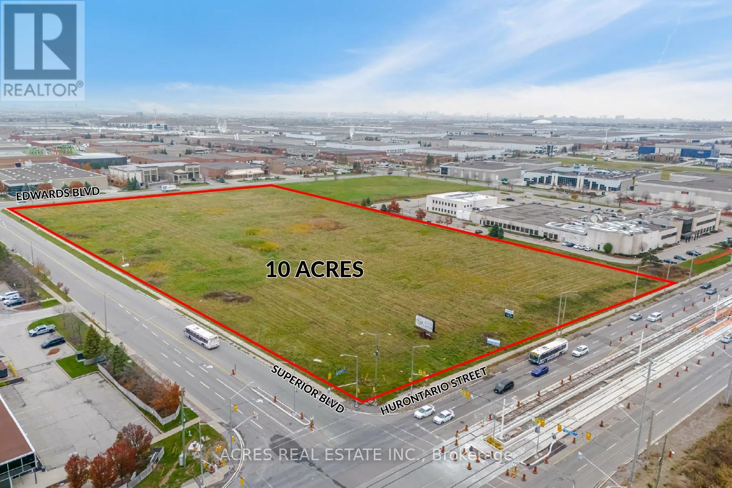 70 Superior Boulevard, Mississauga, Ontario L5T 2X9 - Photo 23 - W13526568
