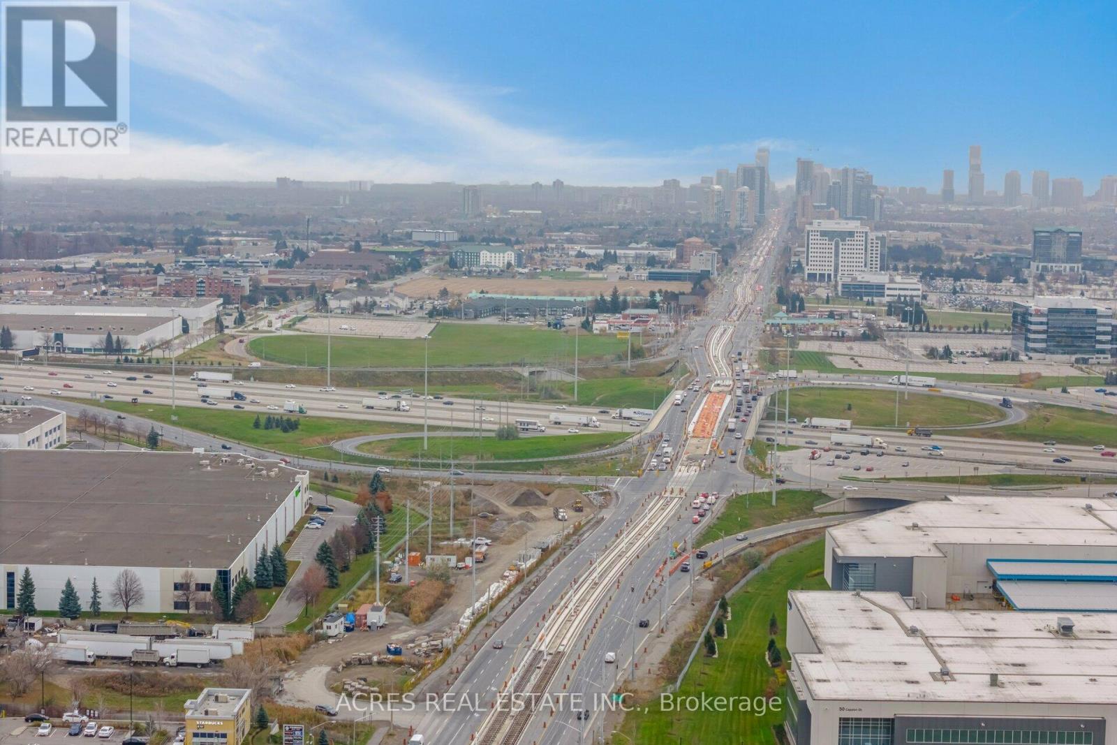 70 Superior Boulevard, Mississauga, Ontario L5T 2X9 - Photo 9 - W13526568