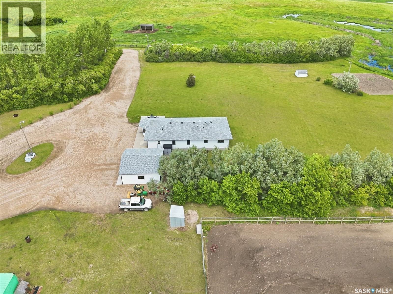 17515 Highway 5 Acreage, Aberdeen Rm No. 373, Saskatchewan  S7A 0A9 - Photo 3 - SK041545