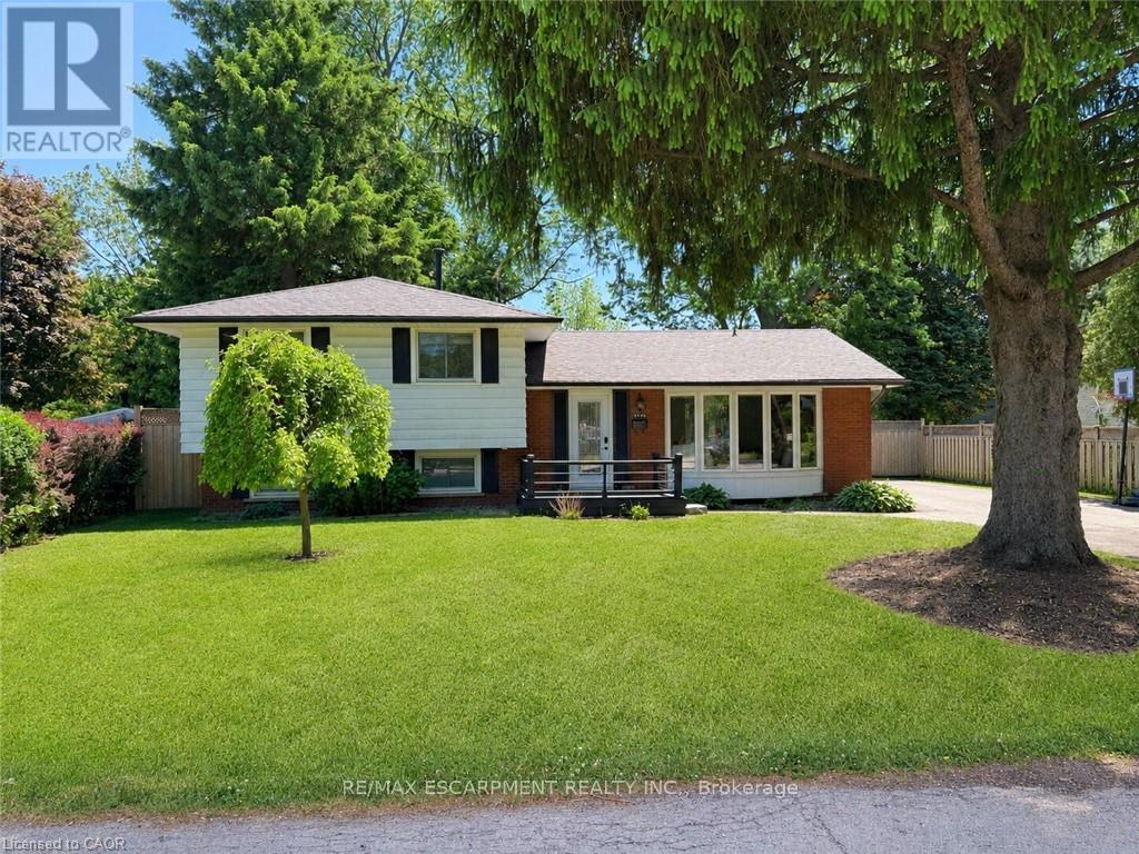 160 COUNCIL CRESCENT, Hamilton (Ancaster)