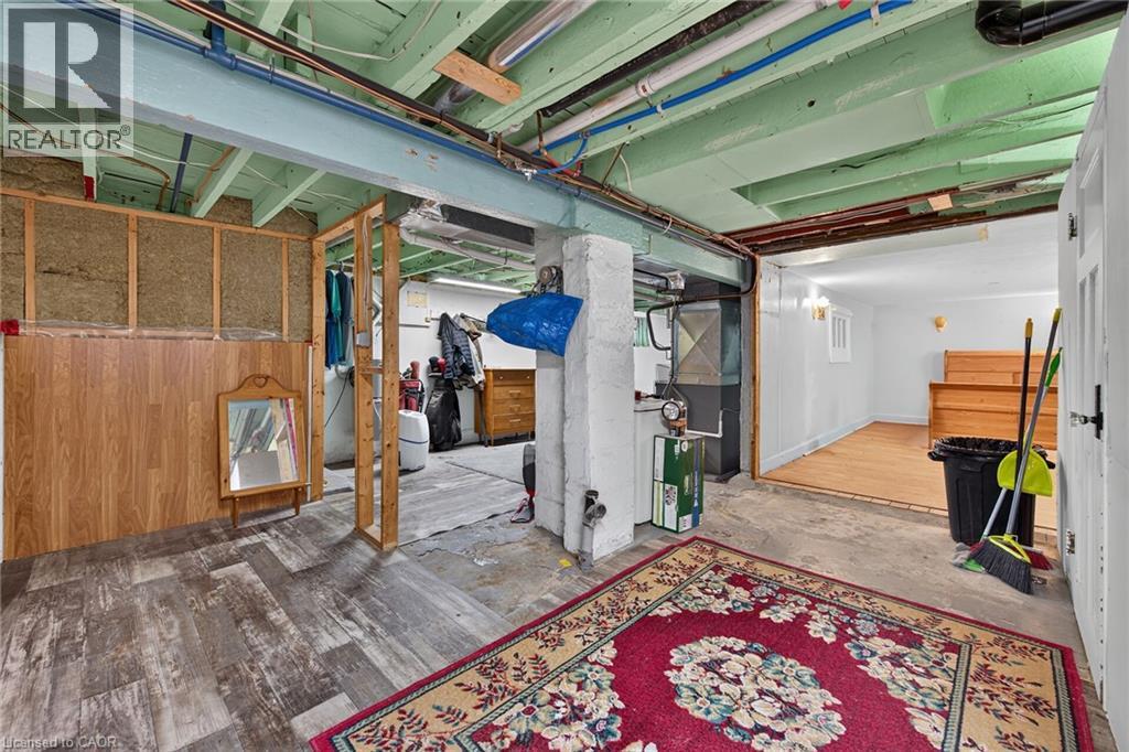 208 Carlton Street, St. Catharines, Ontario  L2R 1S6 - Photo 10 - 40845319