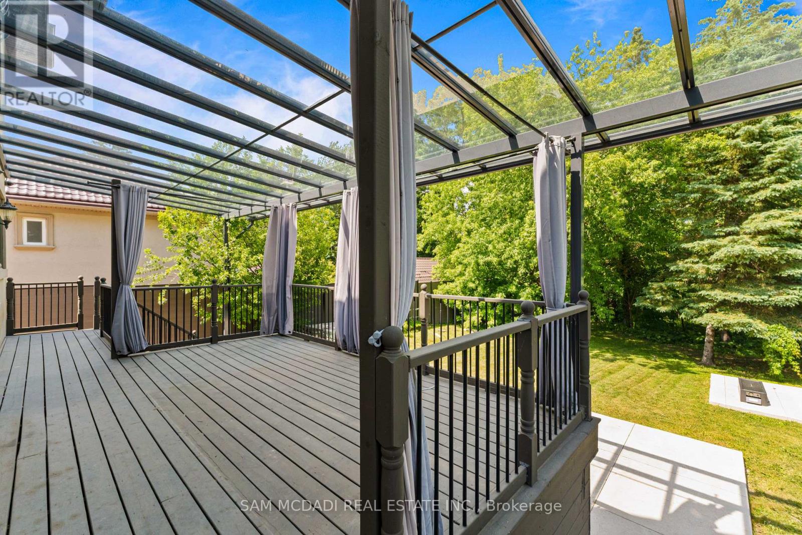 1487 Myron Drive, Mississauga, Ontario  L5E 2N5 - Photo 37 - W12941544