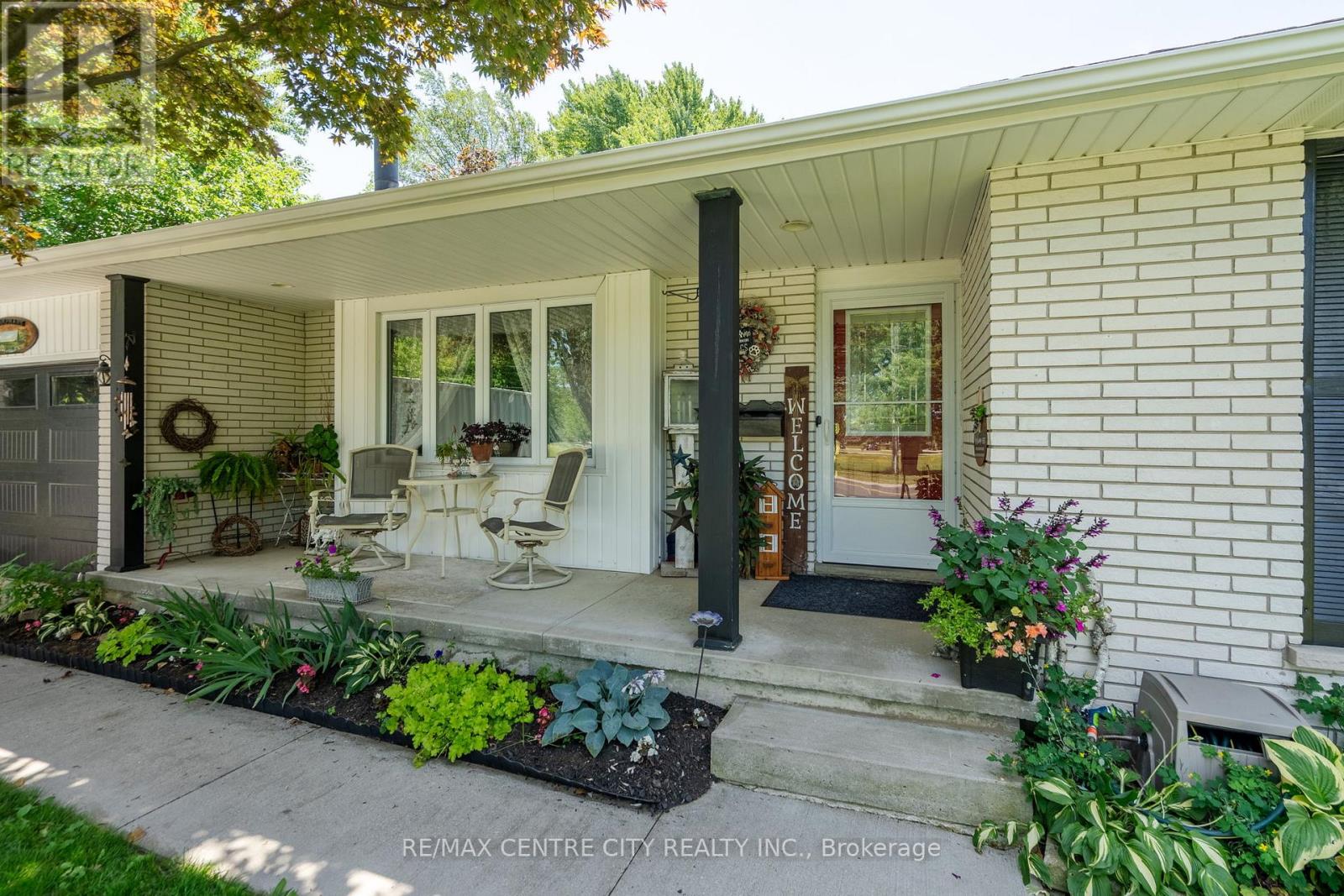580 Albert Street, Strathroy-Caradoc, Ontario  N7G 1W9 - Photo 2 - X13526804