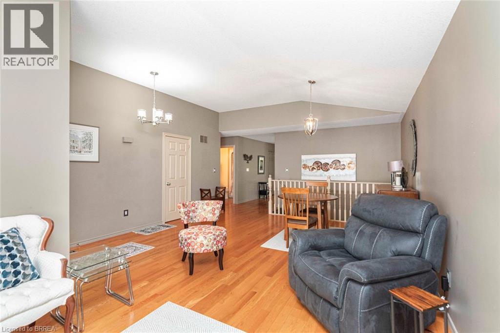 18 Maich Crescent, Brantford, Ontario  N3T 6P1 - Photo 7 - 40843294