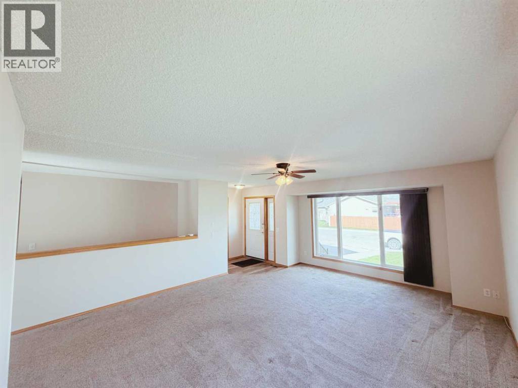 105 Aspen Way, Vulcan, Alberta  T0L 2B0 - Photo 3 - A2279104