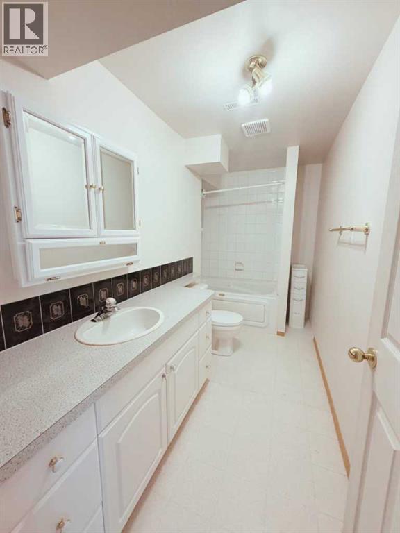 105 Aspen Way, Vulcan, Alberta  T0L 2B0 - Photo 14 - A2279104
