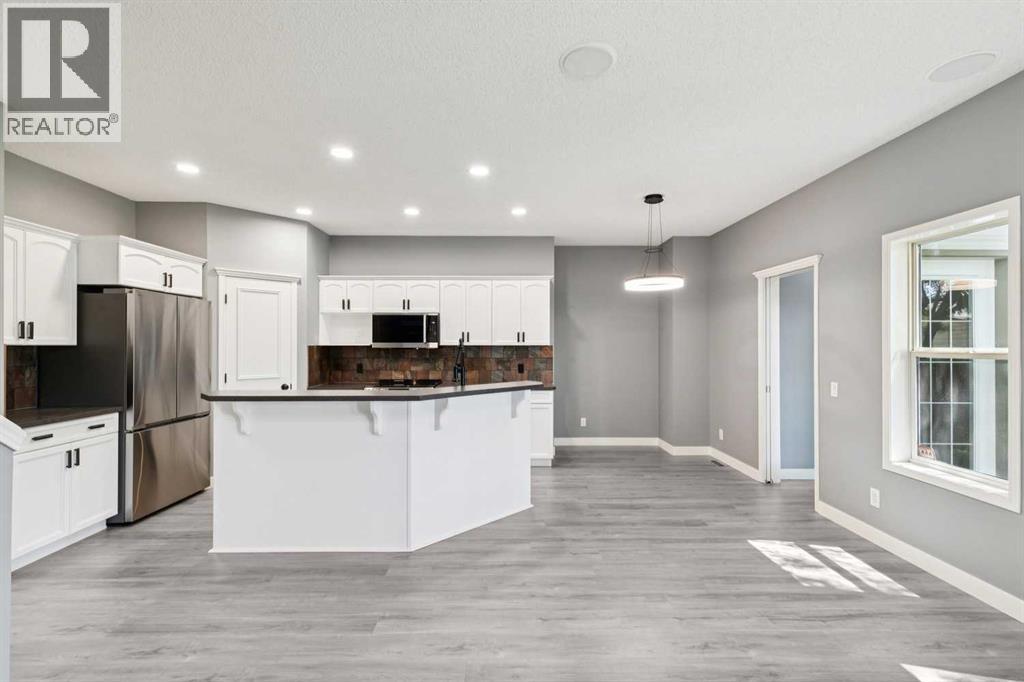 137 Prestwick Mews SE, Calgary, Alberta  T2Z 3X6 - Photo 12 - A2320334