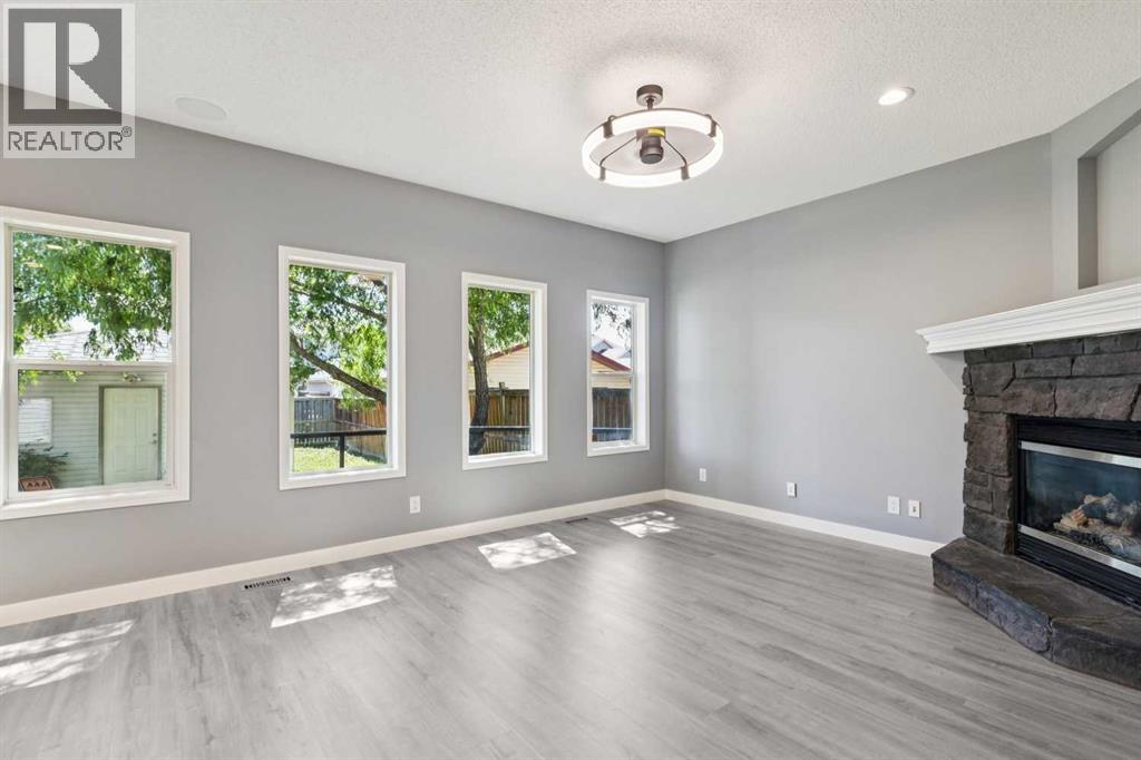 137 Prestwick Mews SE, Calgary, Alberta  T2Z 3X6 - Photo 16 - A2320334