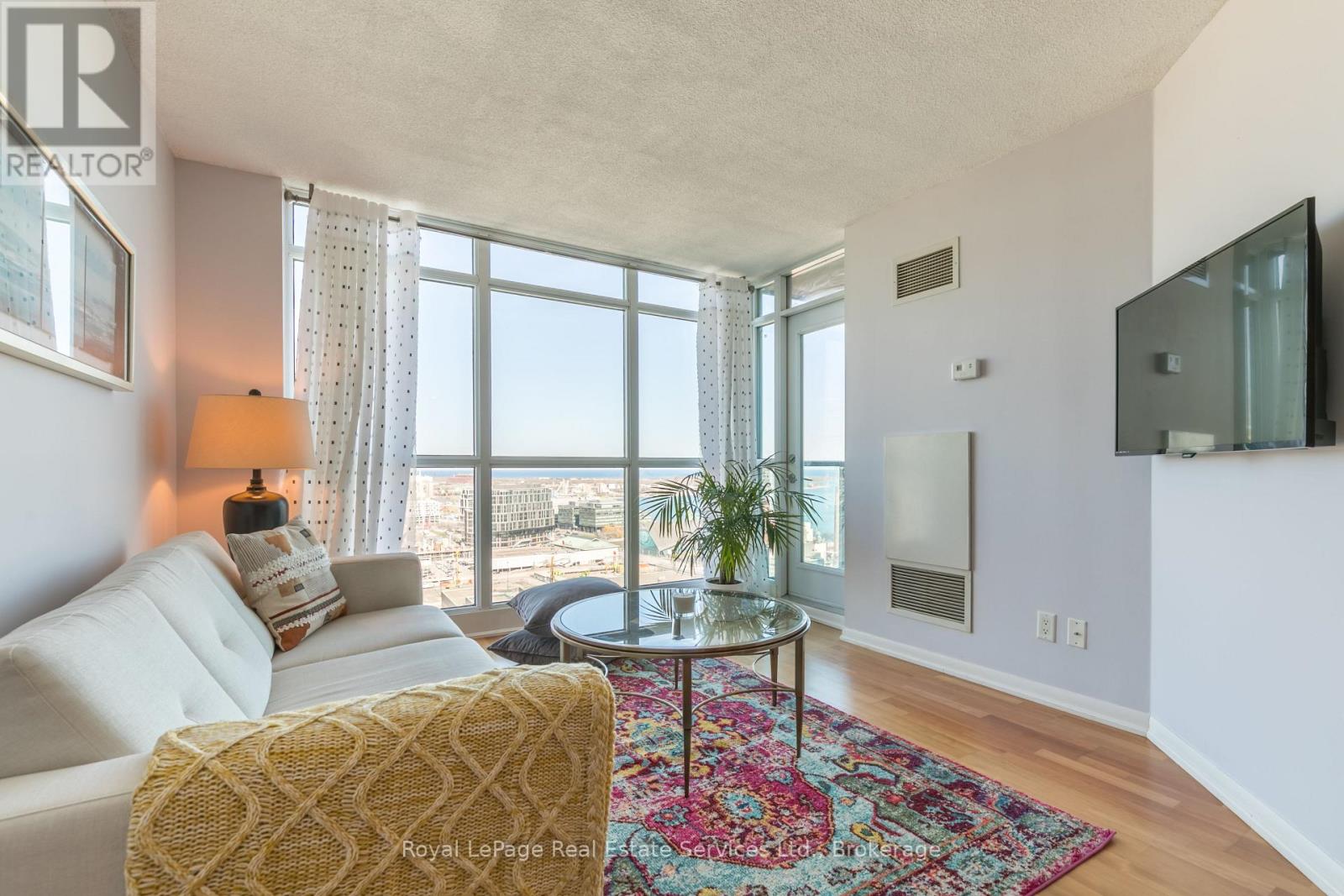 2907 - 18 Yonge Street, Toronto, Ontario  M5E 1Z8 - Photo 4 - C13513412