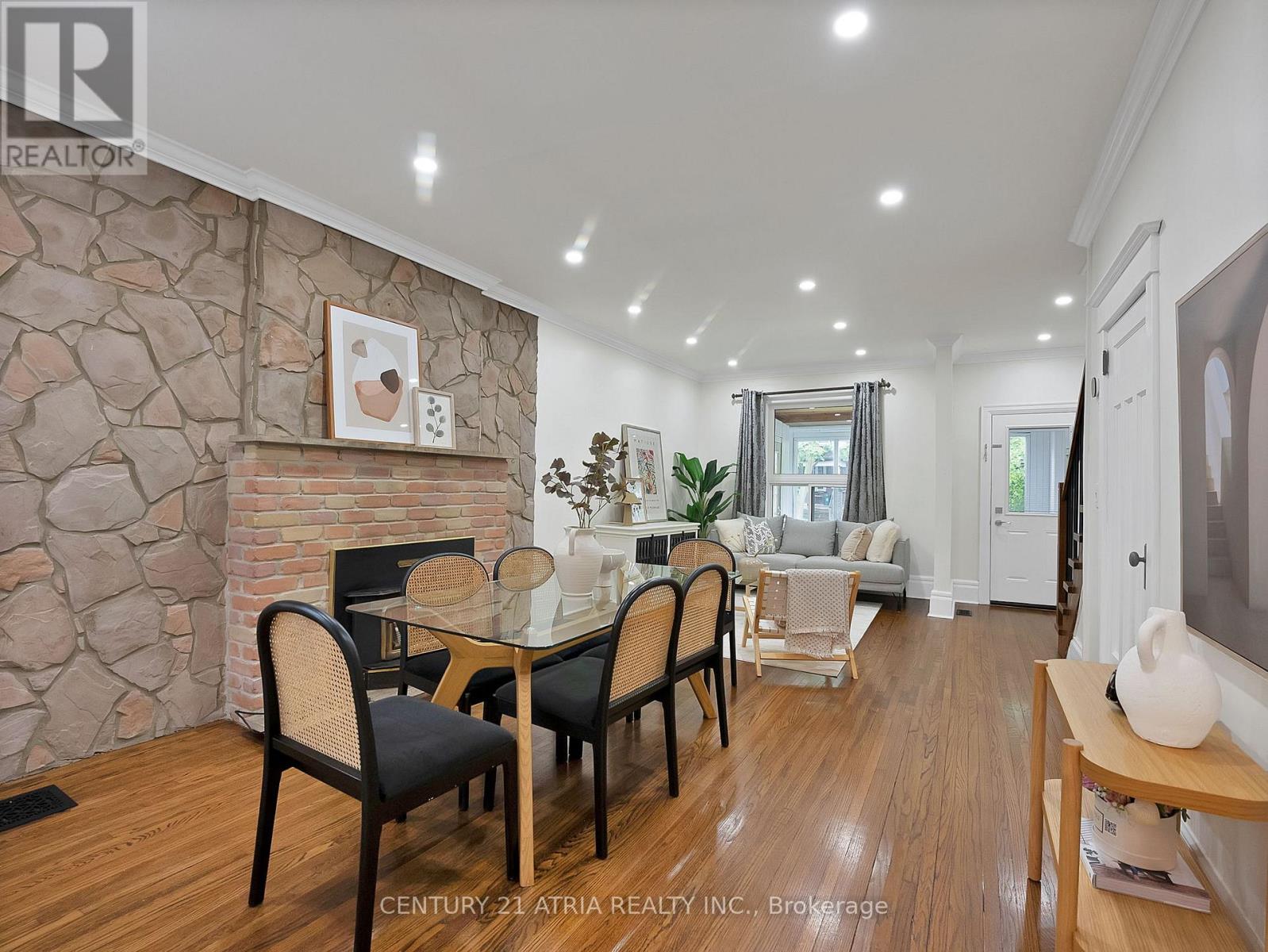 32 Rosevear Avenue, Toronto, Ontario  M4C 1Z3 - Photo 10 - E13526872