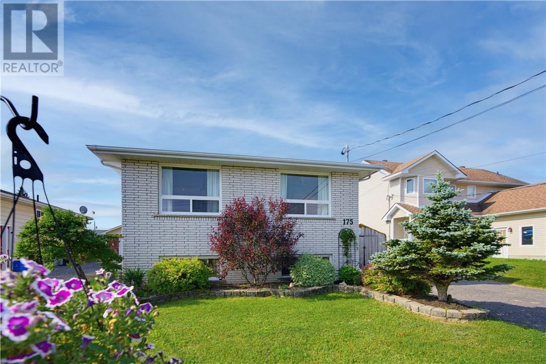 175 Irene Crescent, Chelmsford, Ontario