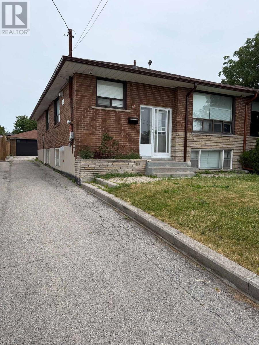 85 Mulholland Avenue, Toronto, Ontario  M6A 2S5 - Photo 2 - W13526422
