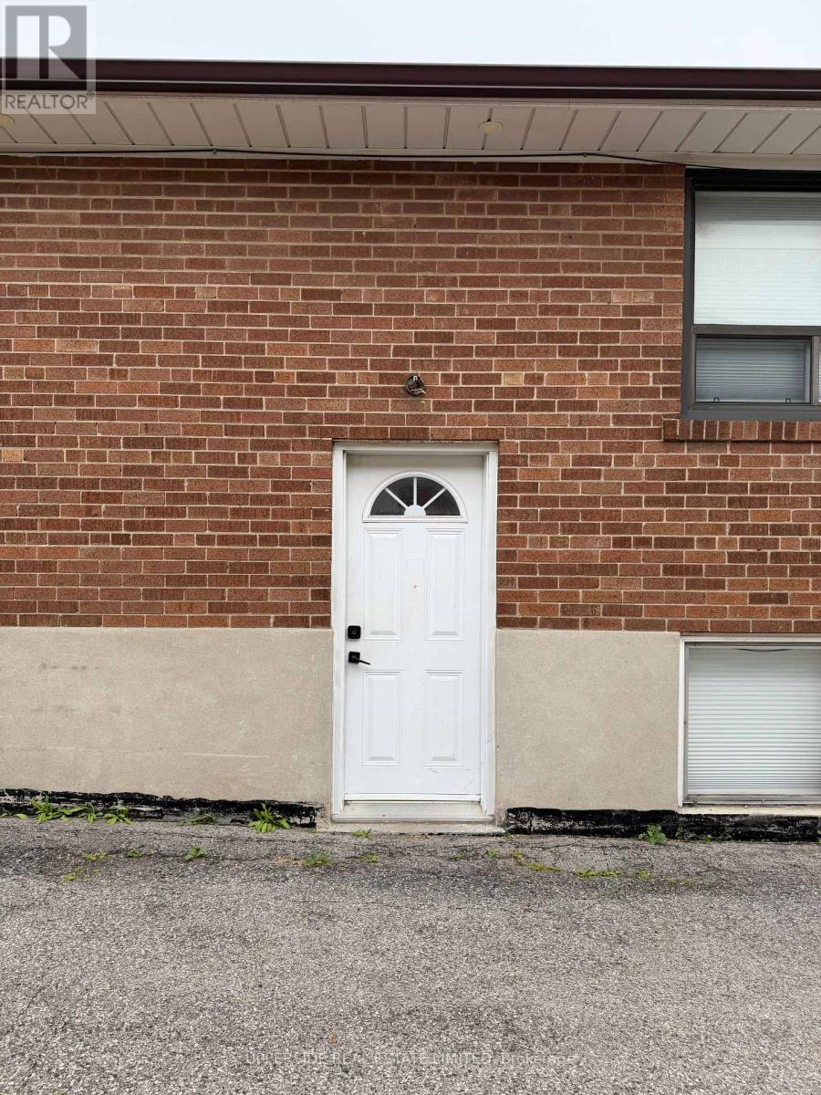 85 Mulholland Avenue, Toronto, Ontario  M6A 2S5 - Photo 3 - W13526422