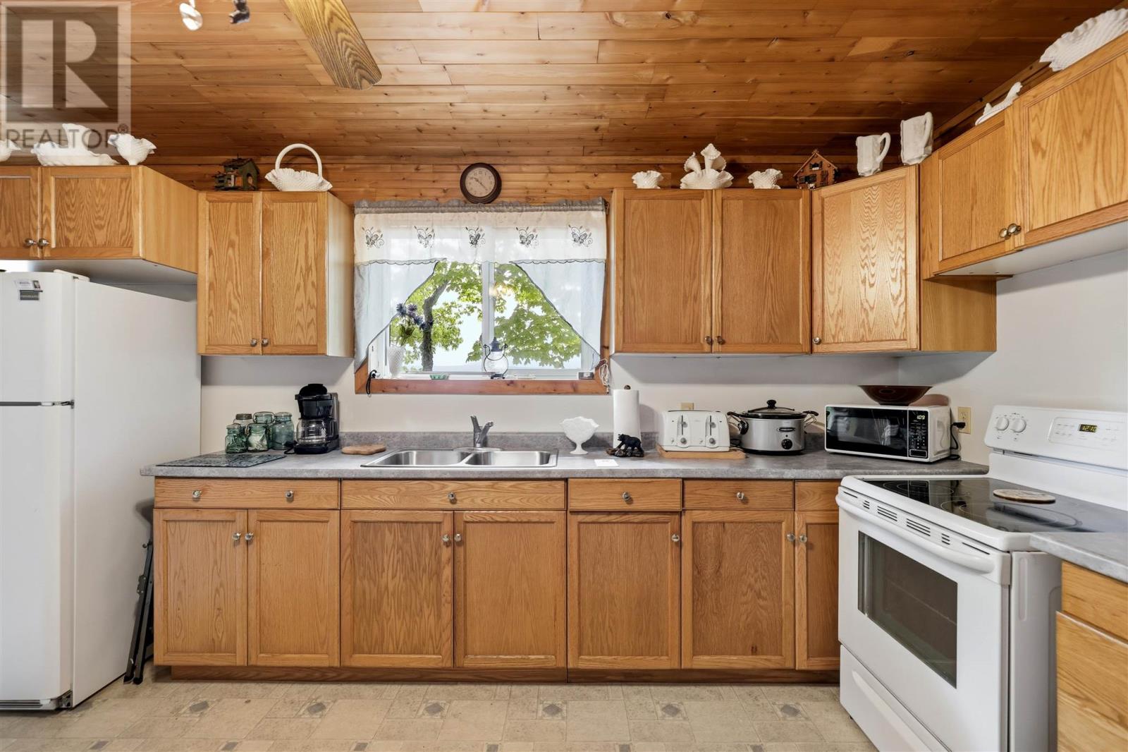 2268 Four Seasons Dr, Goulais River, Ontario  P0S 1E0 - Photo 7 - SM261612