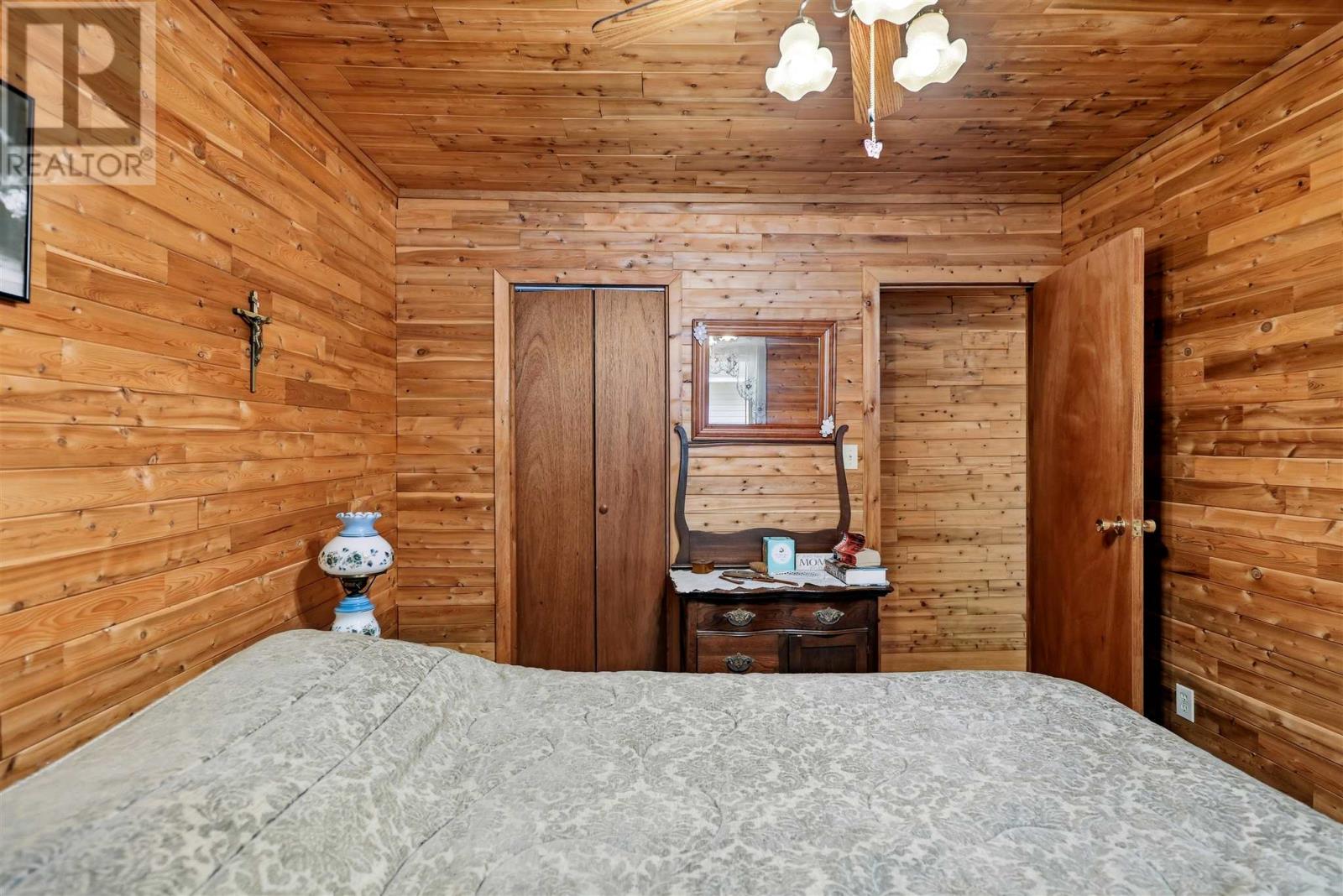 2268 Four Seasons Dr, Goulais River, Ontario  P0S 1E0 - Photo 11 - SM261612