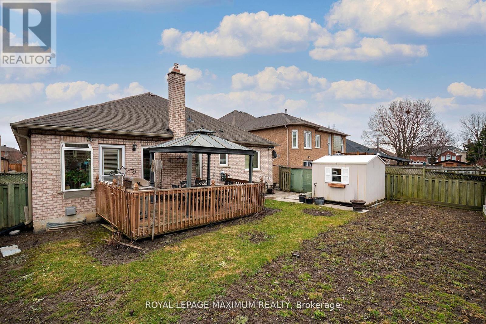 14 Mustang Road, Vaughan, Ontario  L6A 1X4 - Photo 39 - N13444124