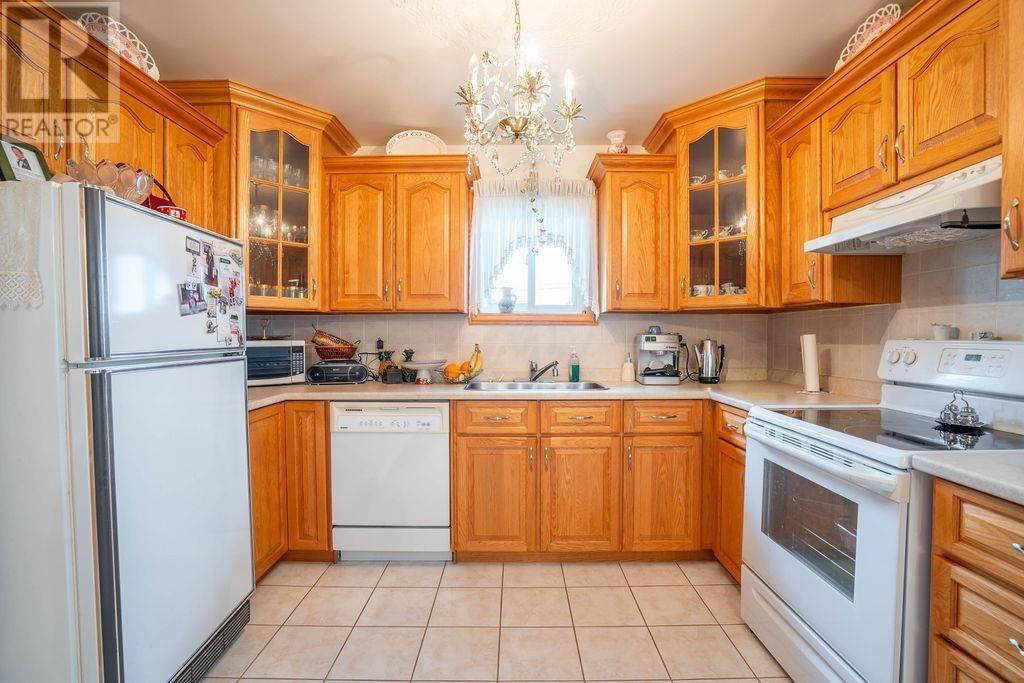 595 Korah Rd, Sault Ste. Marie, Ontario  P6C 4J6 - Photo 12 - SM261717