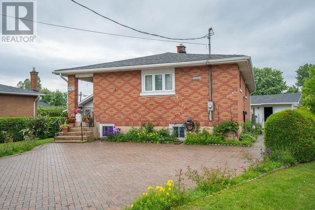 595 Korah Rd, Sault Ste. Marie, Ontario  P6C 4J6 - Photo 2 - SM261717
