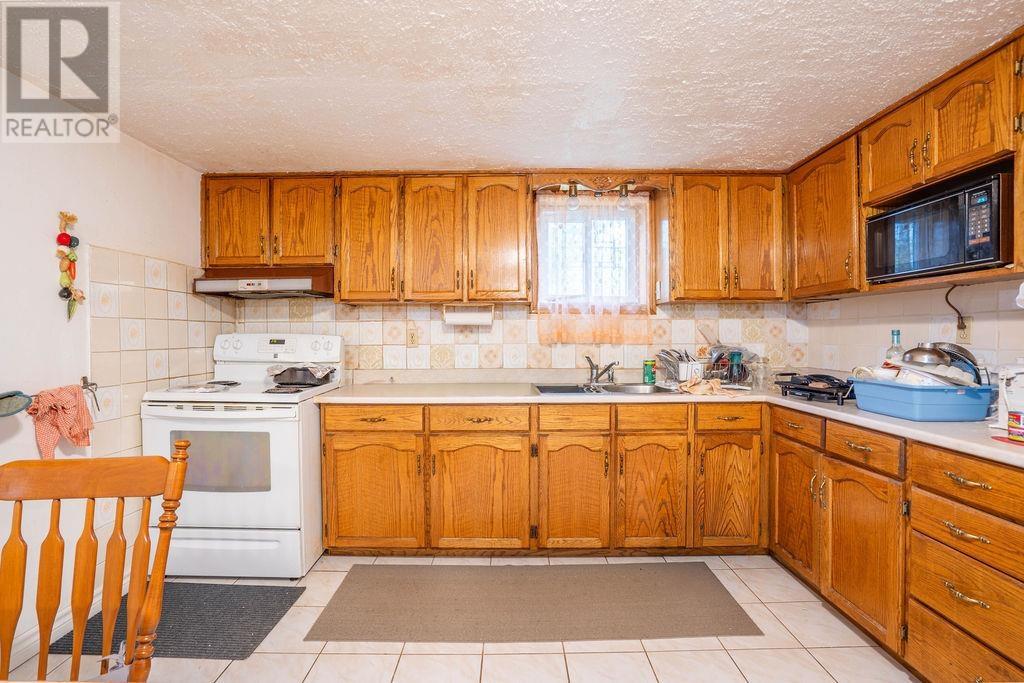 595 Korah Rd, Sault Ste. Marie, Ontario  P6C 4J6 - Photo 10 - SM261717