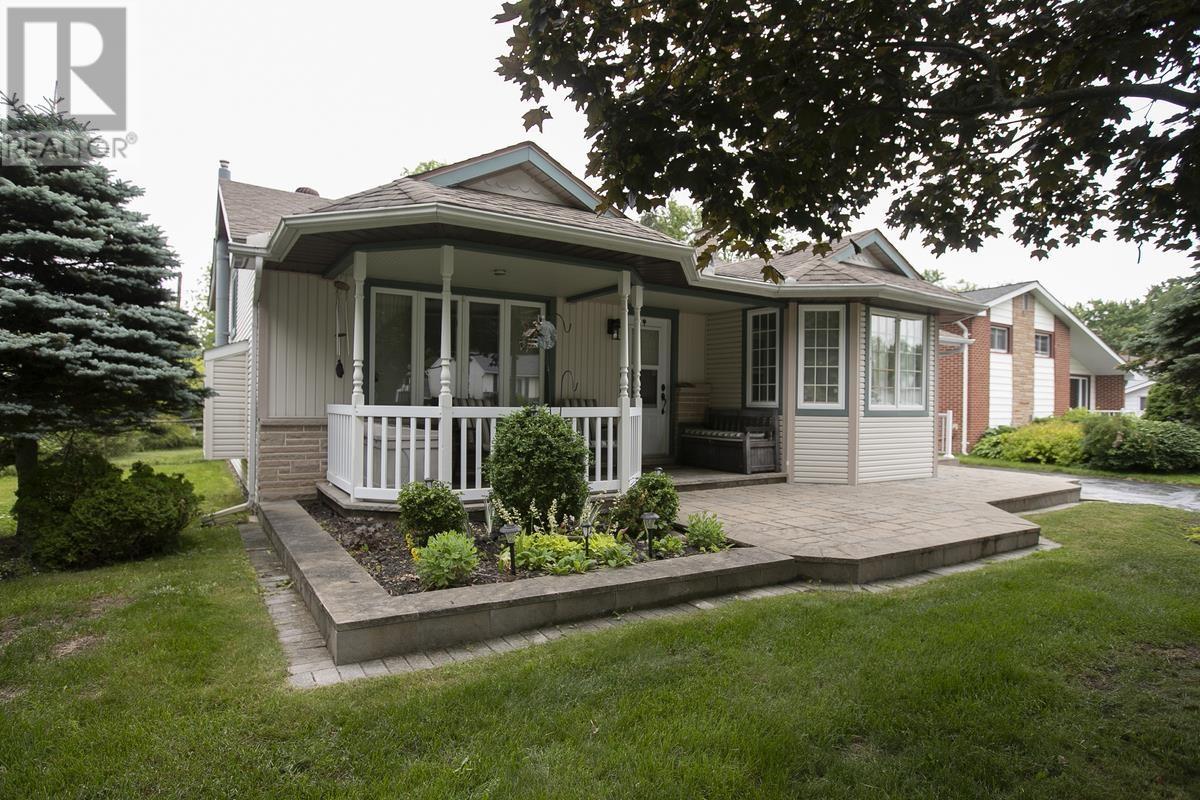 114 Promenade Dr, Sault Ste. Marie, Ontario  P6B 5J6 - Photo 2 - SM261722