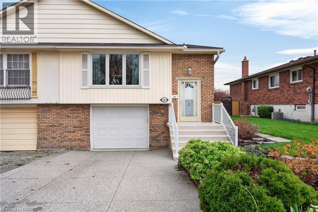 56 BROOKSTREAM Court, Hamilton