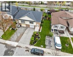 56 BROOKSTREAM Court, Hamilton, Ontario