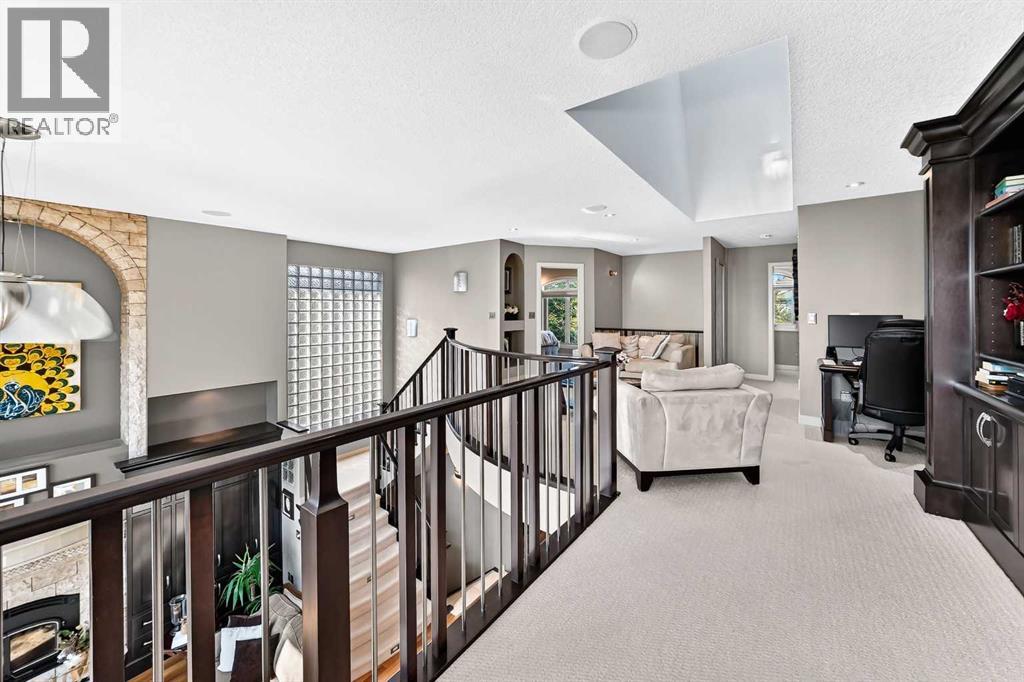 423 Rocky Ridge Drive NW, Calgary, Alberta  T3G 5C2 - Photo 32 - A2323190