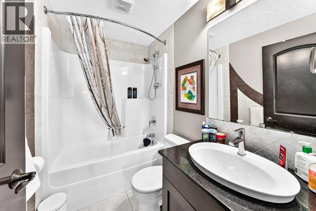 423 Rocky Ridge Drive NW, Calgary, Alberta  T3G 5C2 - Photo 37 - A2323190