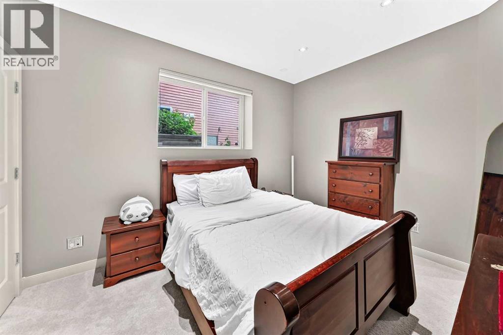 423 Rocky Ridge Drive NW, Calgary, Alberta  T3G 5C2 - Photo 39 - A2323190