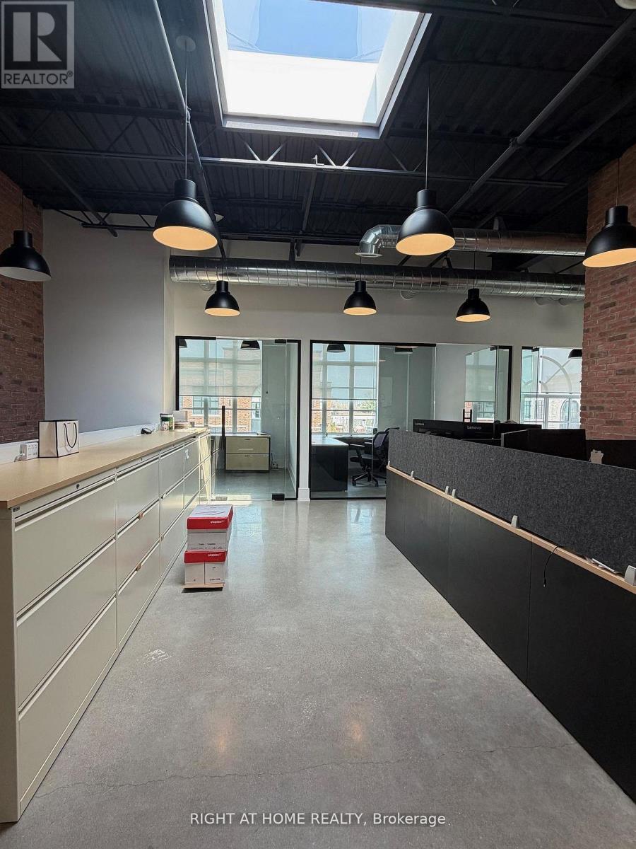 1 & 2 - 68 Jutland Road, Toronto, Ontario M8Z 0G7 - Photo 10 - W13516836