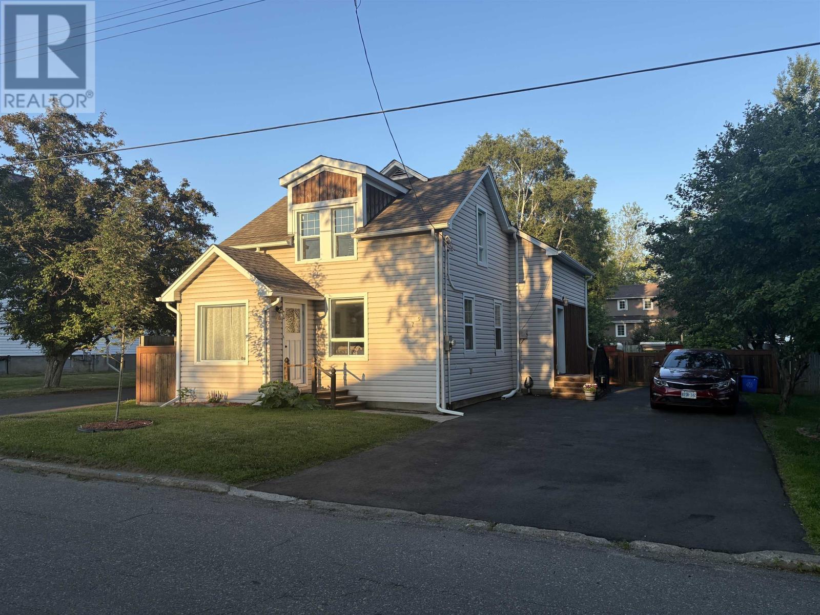 179 Windemere Ave. S, Thunder Bay, Ontario  P7B 4M7 - Photo 1 - TB2601793