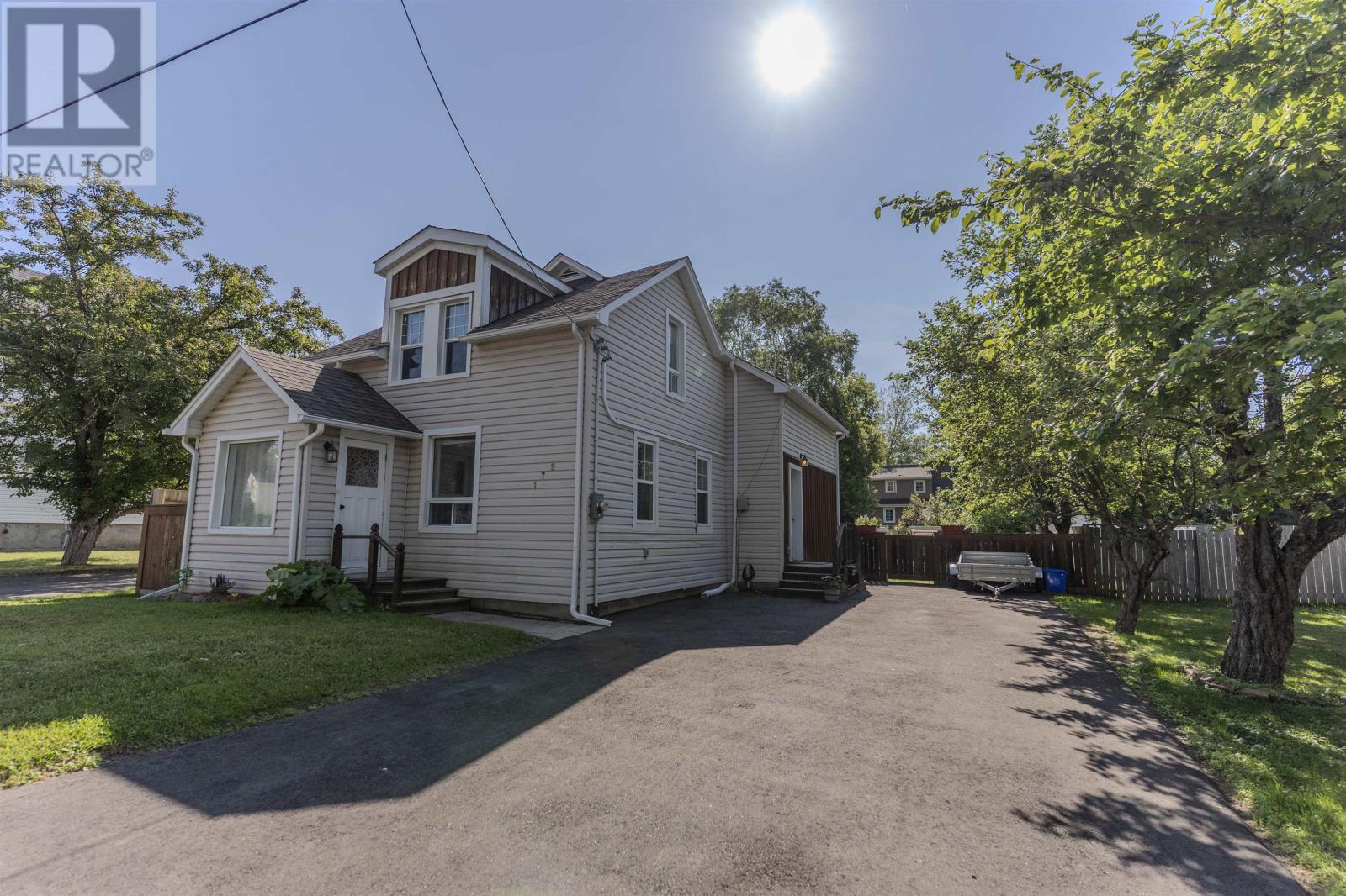 179 Windemere Ave. S, Thunder Bay, Ontario  P7B 4M7 - Photo 3 - TB2601793