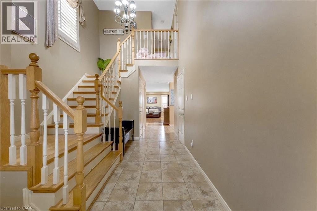 924 Copper Leaf Crescent, Kitchener, Ontario  N2E 3W1 - Photo 4 - 40817492