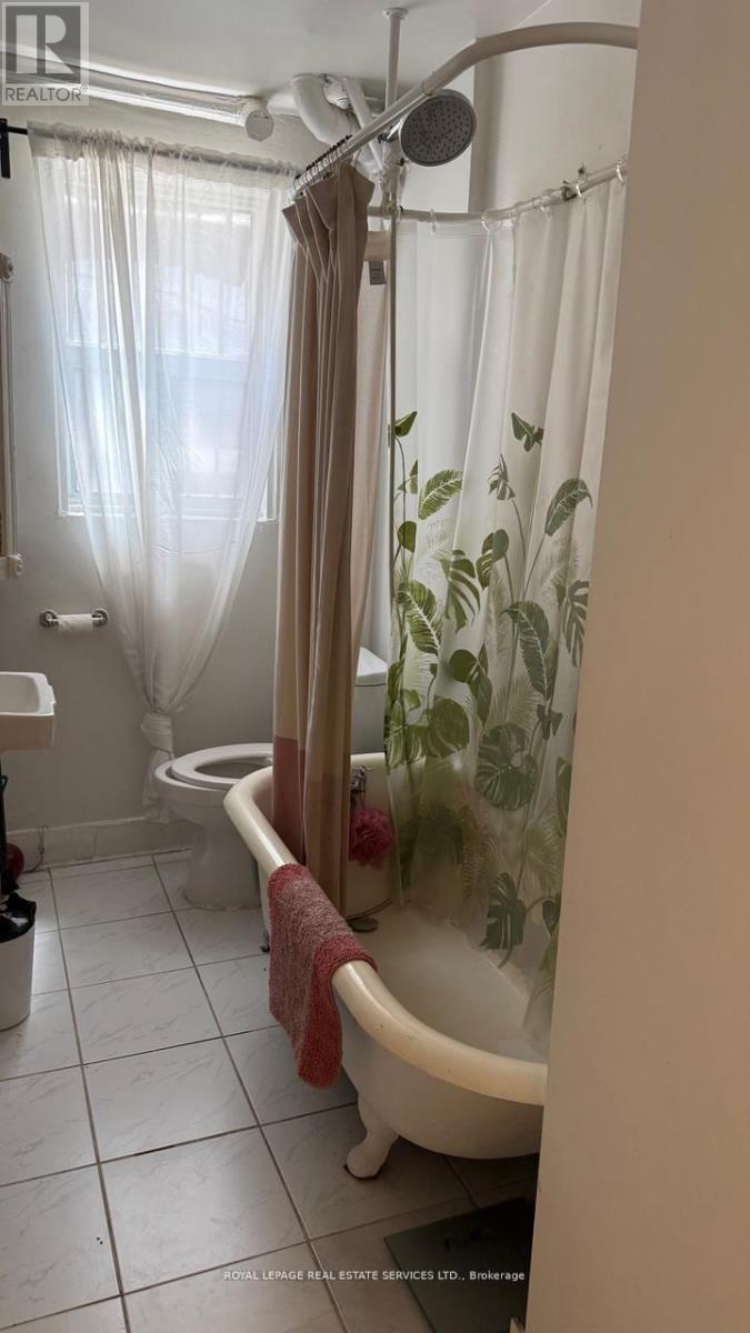B - 136 Avenue Road, Toronto, Ontario M5R 2H6 - Photo 5 - C13526914