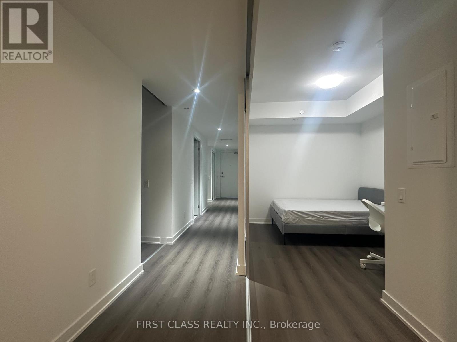 706 - 8 Wellesley Street W, Toronto, Ontario  M4Y 0J5 - Photo 6 - C13526940