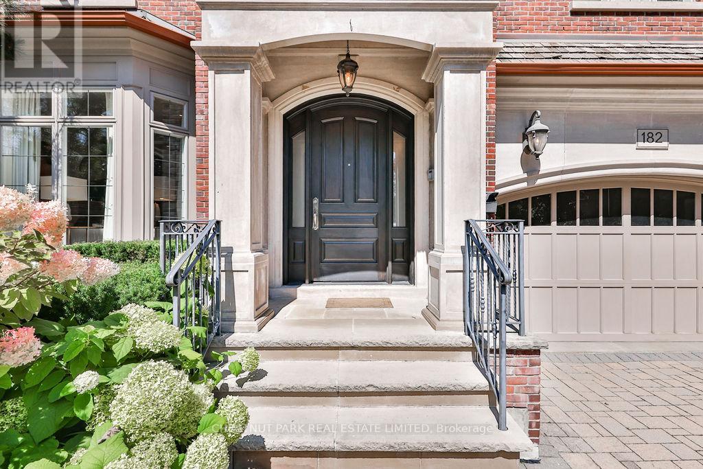 182 St Leonard's Avenue, Toronto, Ontario M4N 1K7 - Photo 2 - C13527062