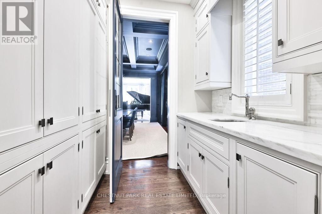 182 St Leonard's Avenue, Toronto, Ontario M4N 1K7 - Photo 8 - C13527062