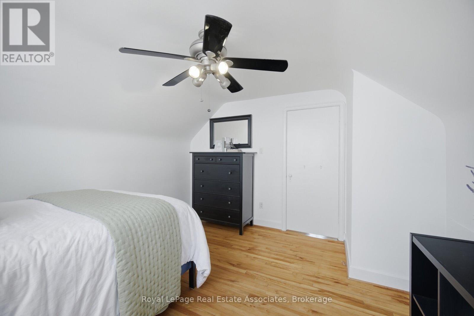 32 Plaxton Drive, Toronto, Ontario  M4B 2P9 - Photo 27 - E13526904