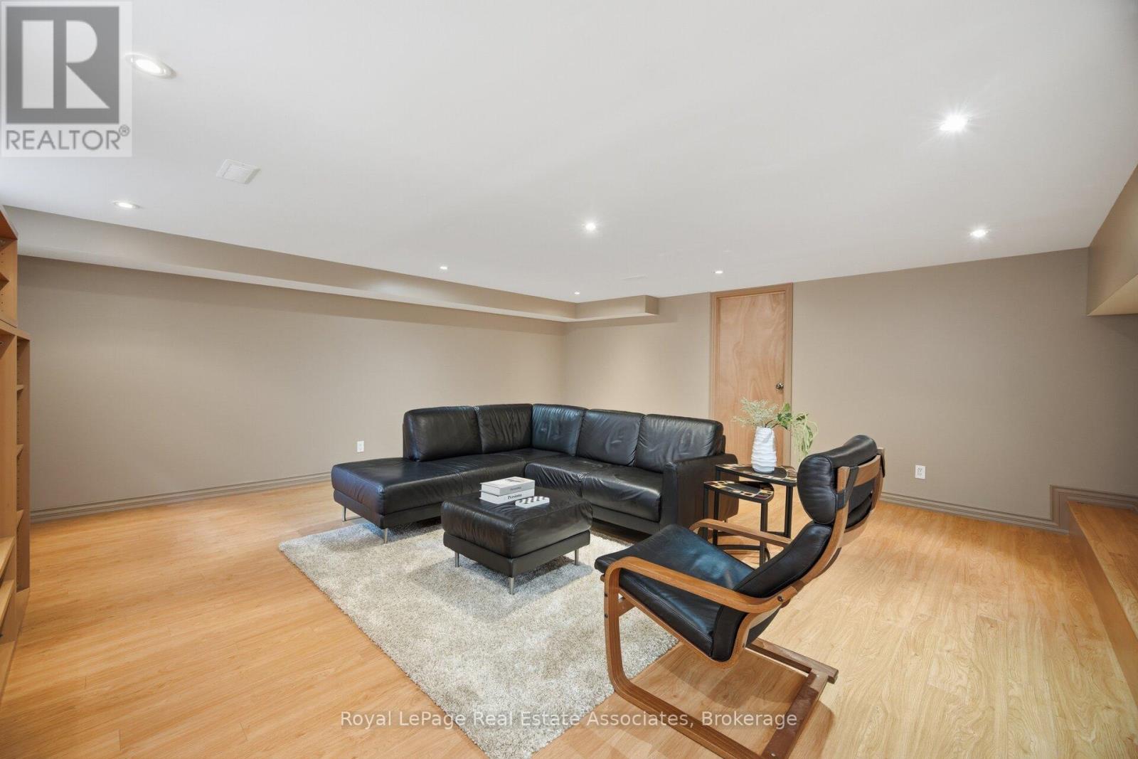 32 Plaxton Drive, Toronto, Ontario  M4B 2P9 - Photo 32 - E13526904