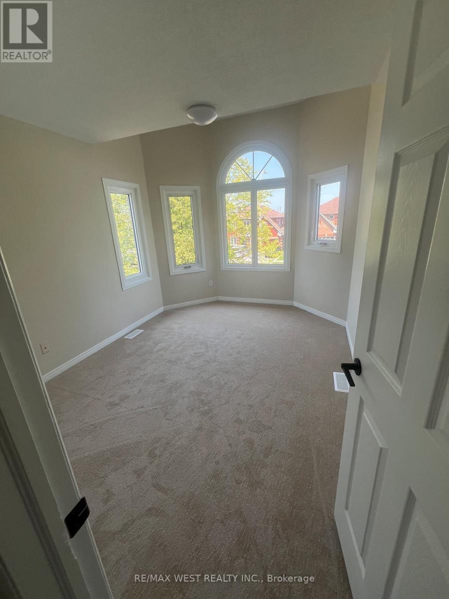 60 Furrow Drive, Whitby, Ontario  L1R 1Y7 - Photo 12 - E13526936