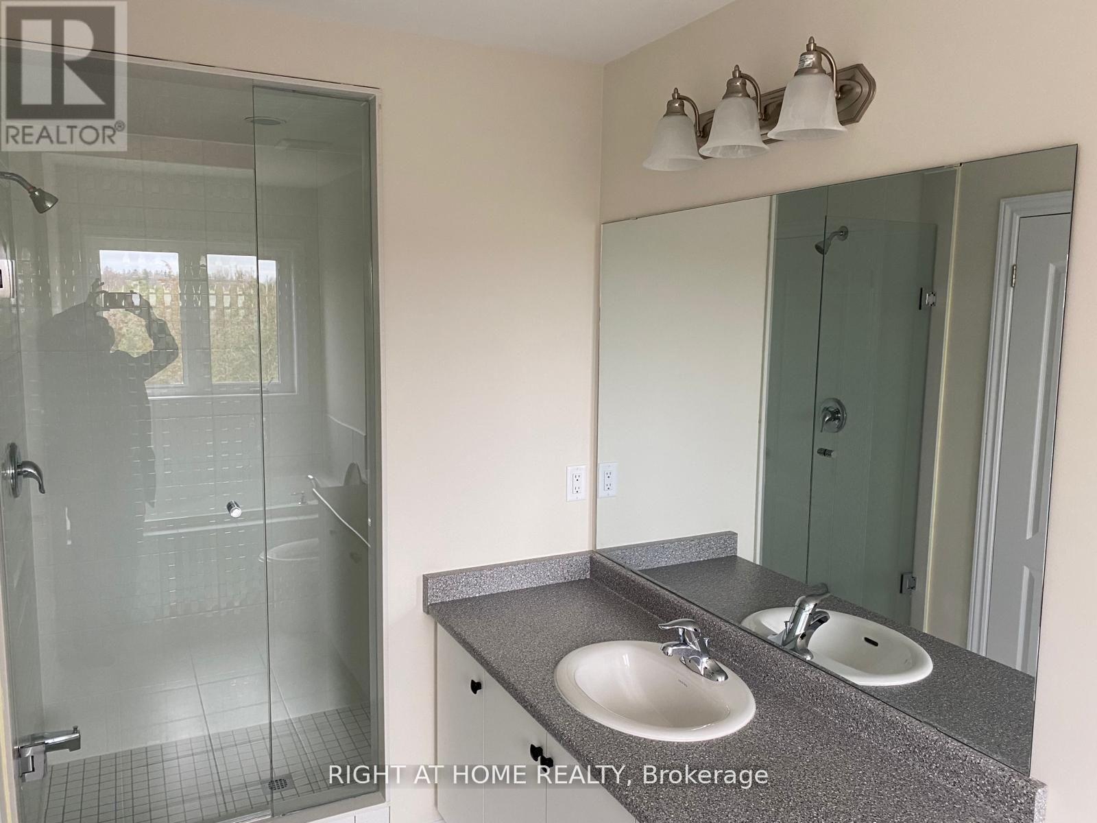 98 Senay Circle Nw, Clarington, Ontario  L1E 0G9 - Photo 10 - E13526956