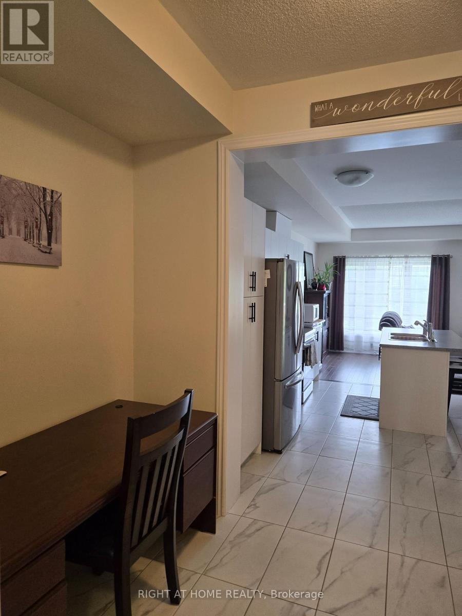 98 Senay Circle Nw, Clarington, Ontario  L1E 0G9 - Photo 7 - E13526956