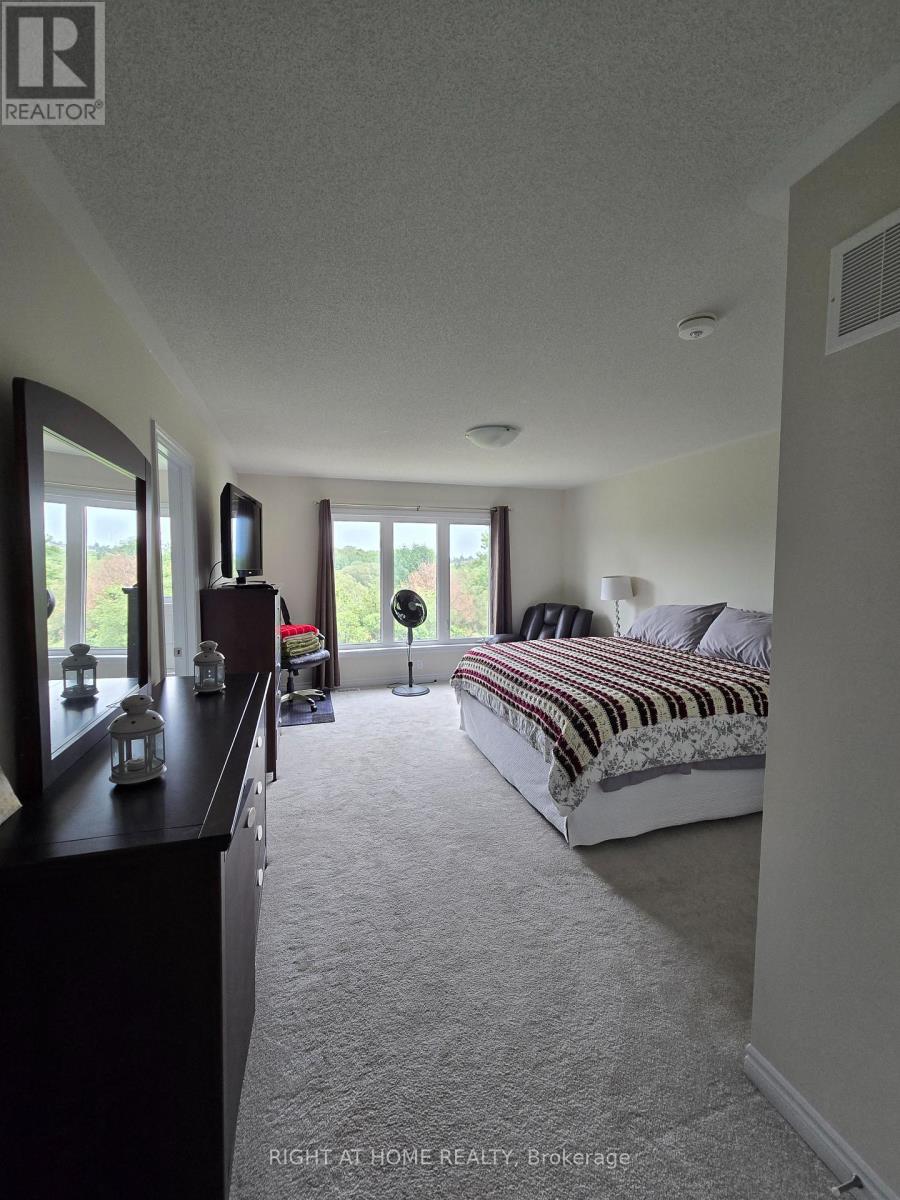 98 Senay Circle Nw, Clarington, Ontario  L1E 0G9 - Photo 9 - E13526956