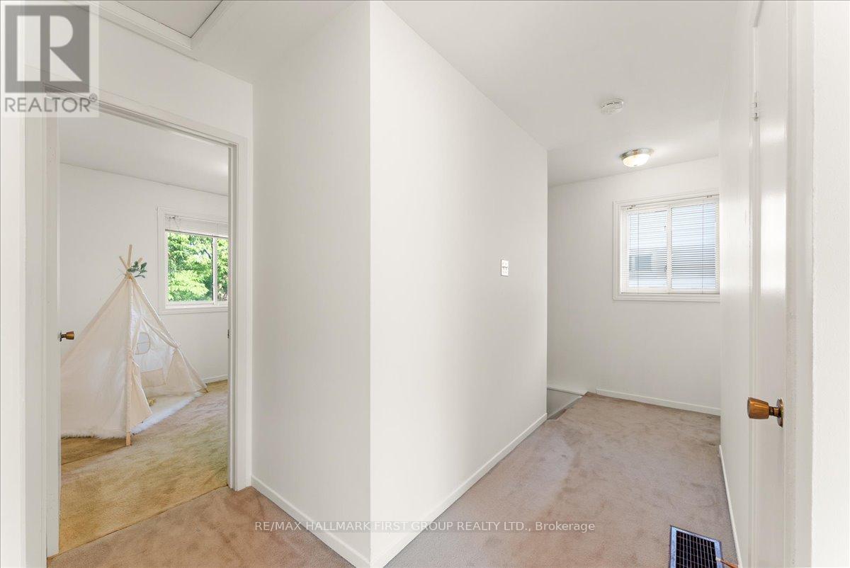 16 Goodfellow Street, Whitby, Ontario  L1P 1C4 - Photo 23 - E13527014