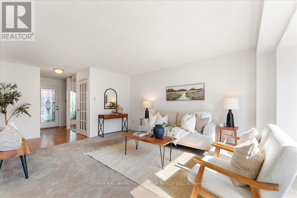 16 Goodfellow Street, Whitby, Ontario  L1P 1C4 - Photo 7 - E13527014