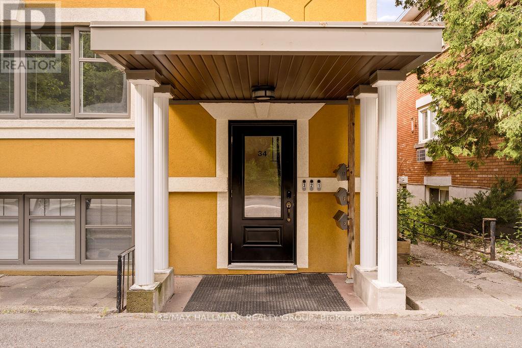 3 - 34 Lavergne Street, Ottawa, Ontario K1L 5G3 - Photo 2 - X13527090