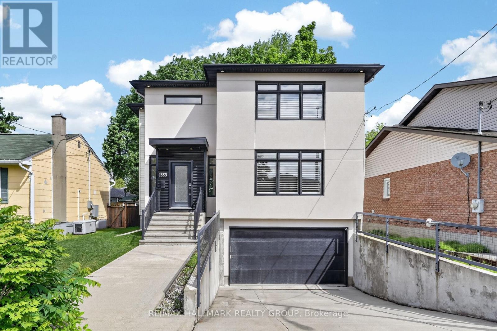 1559 QUEENSDALE AVENUE, Ottawa, Ontario